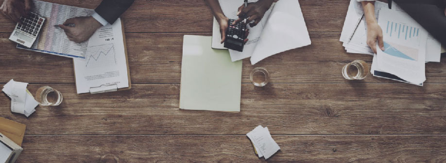 Associate Effectiveness Drives Seasonal Success for Apparel Retailers